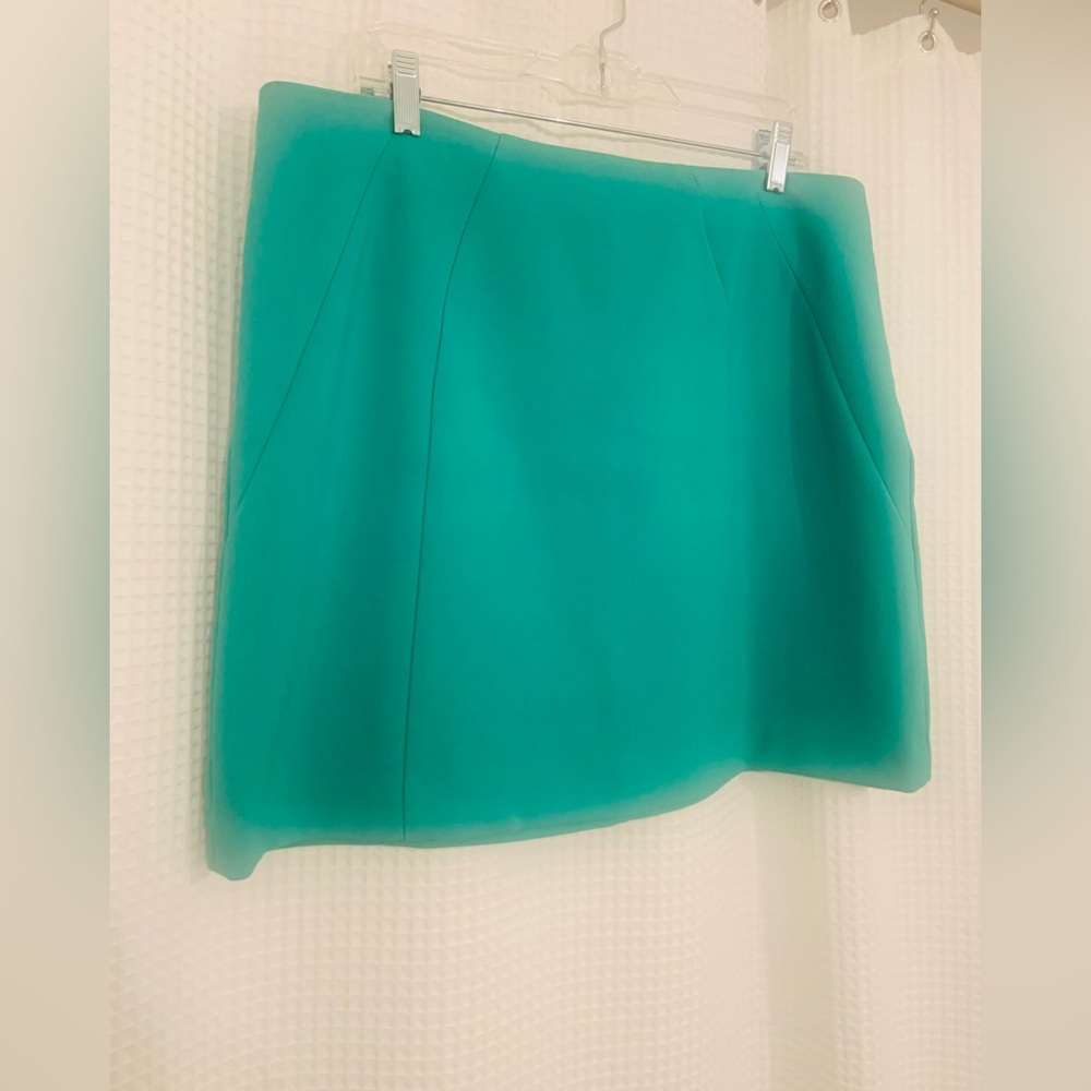 LOFT Vibrant Kelly Green Mini Skirt